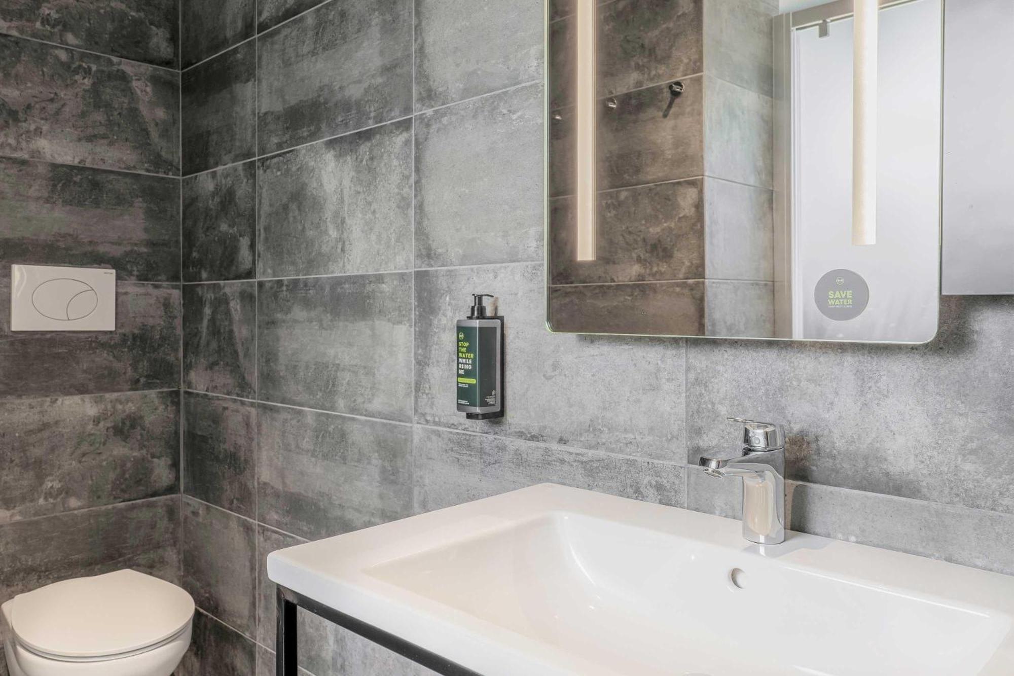 B&B Hotel Prato City Center Luaran gambar