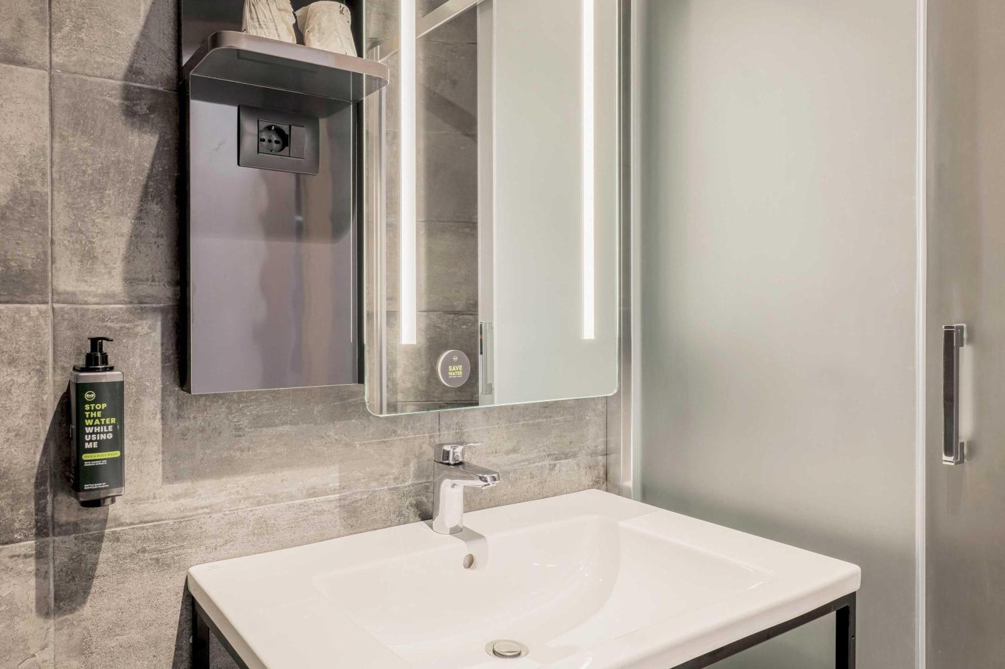 B&B Hotel Prato City Center Luaran gambar